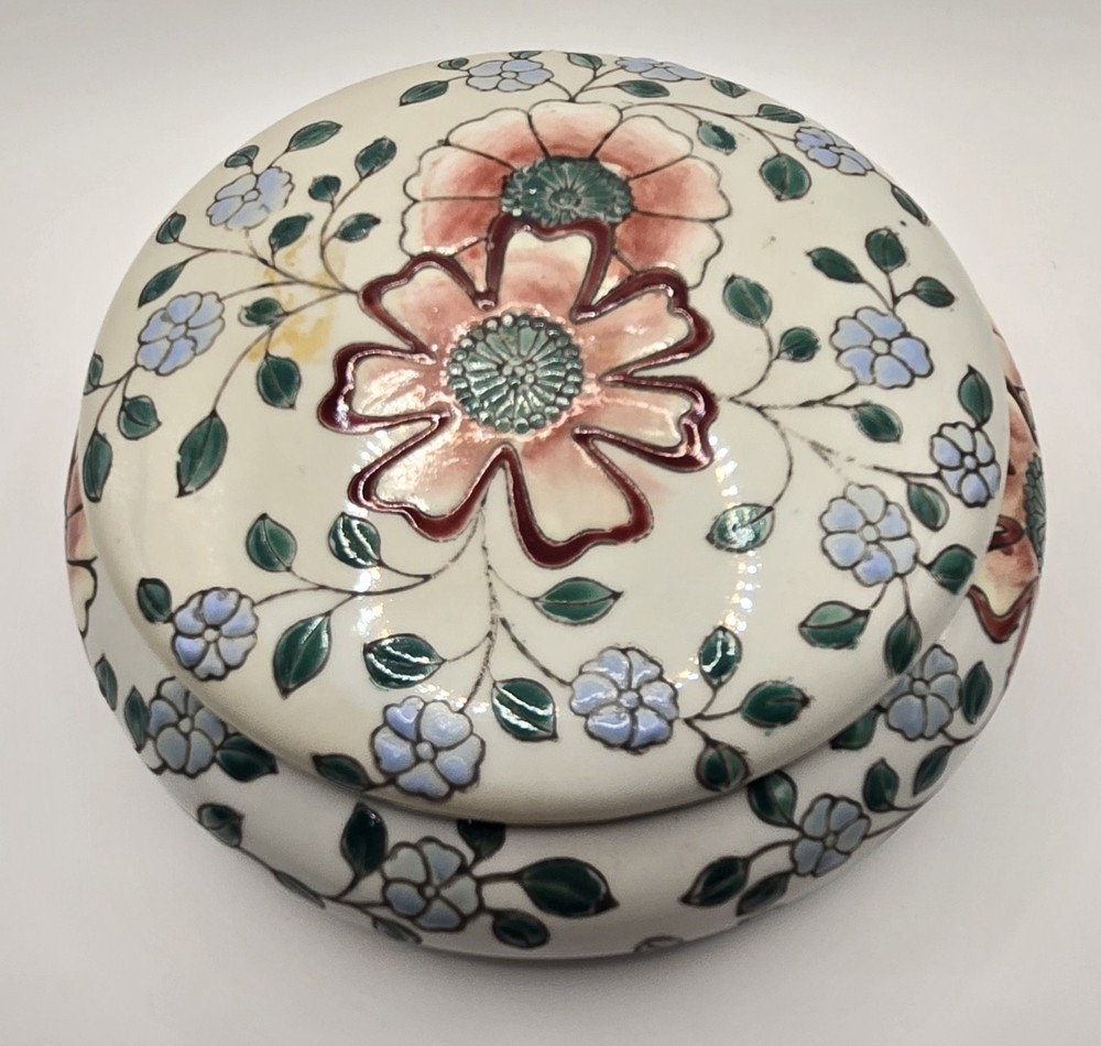 Vintage Porcelain Jewelry Trinket Powder Box Dish w Lid White Blue Pink Green