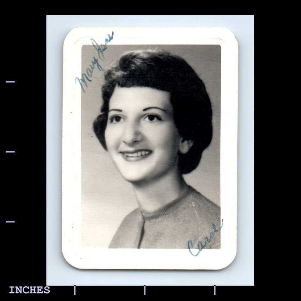 Old Vintage Photo SOLO FORMAL PORTRAIT OF WOMAN SMILING