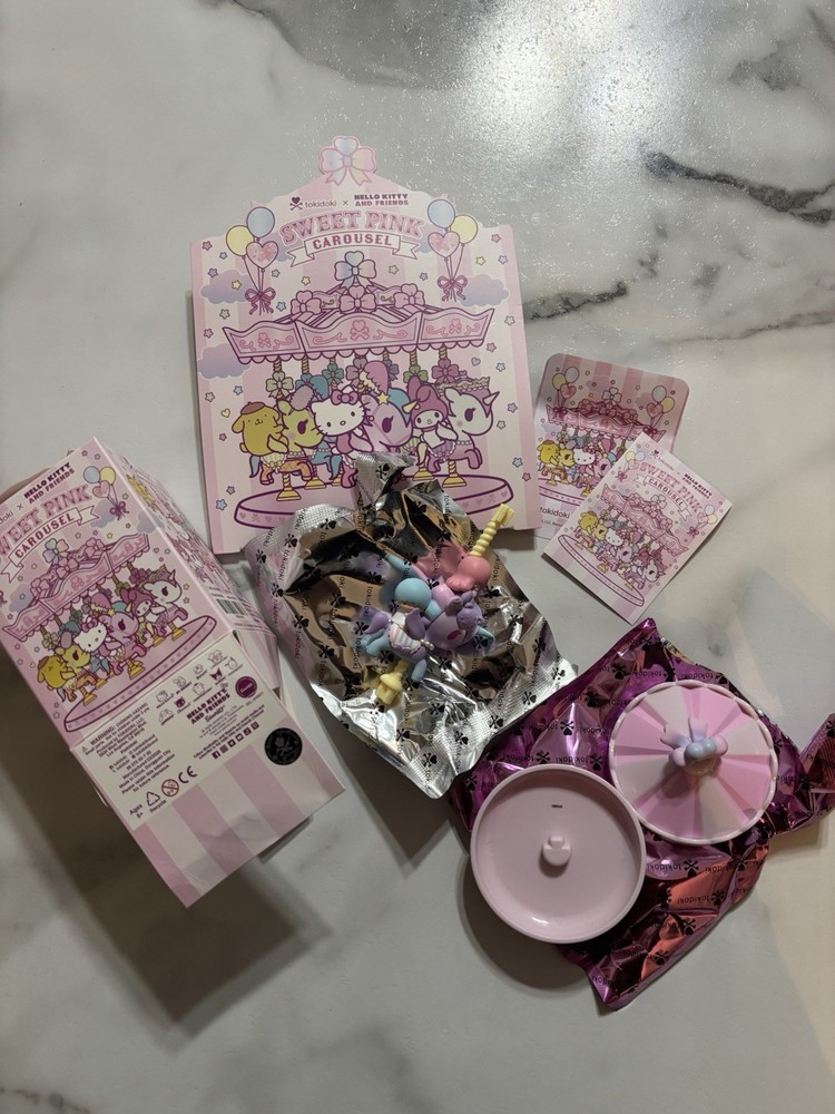 Tokidoki Sweet Pink Carousel Little Twin Stars and Beary Cute Figure CHASER