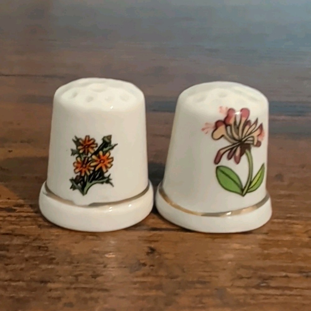 Ceramic Floral Salt & Pepper Shaker Set Novelty Shape White Multicolor