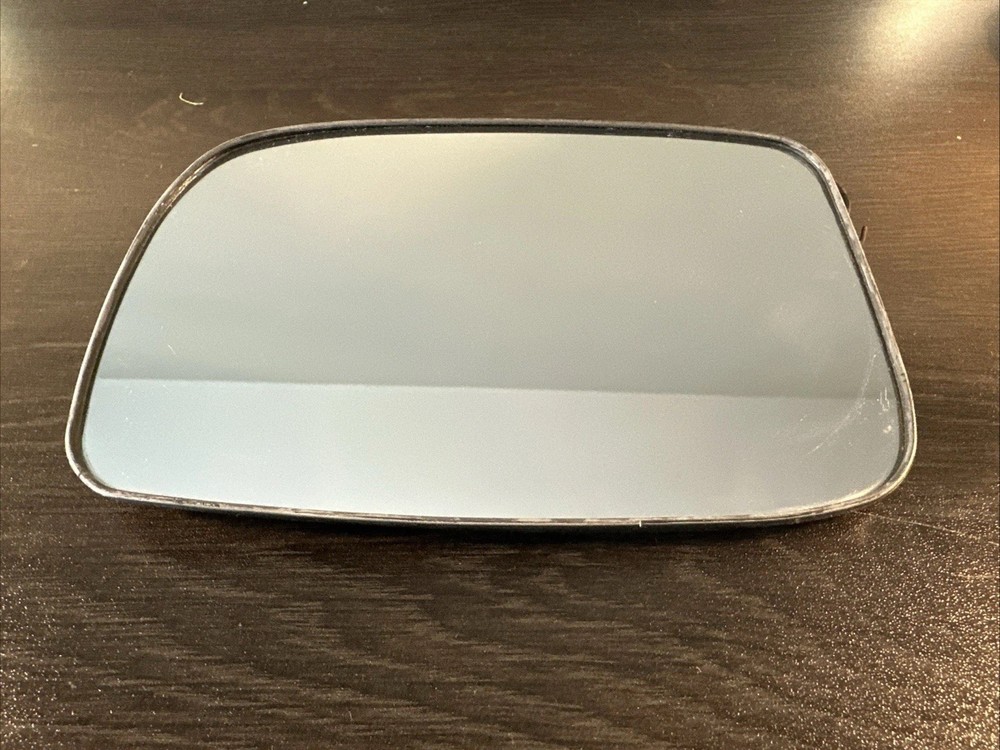 2005 Toyota Prius Driver Side Left Heated Mirror Glass OEM