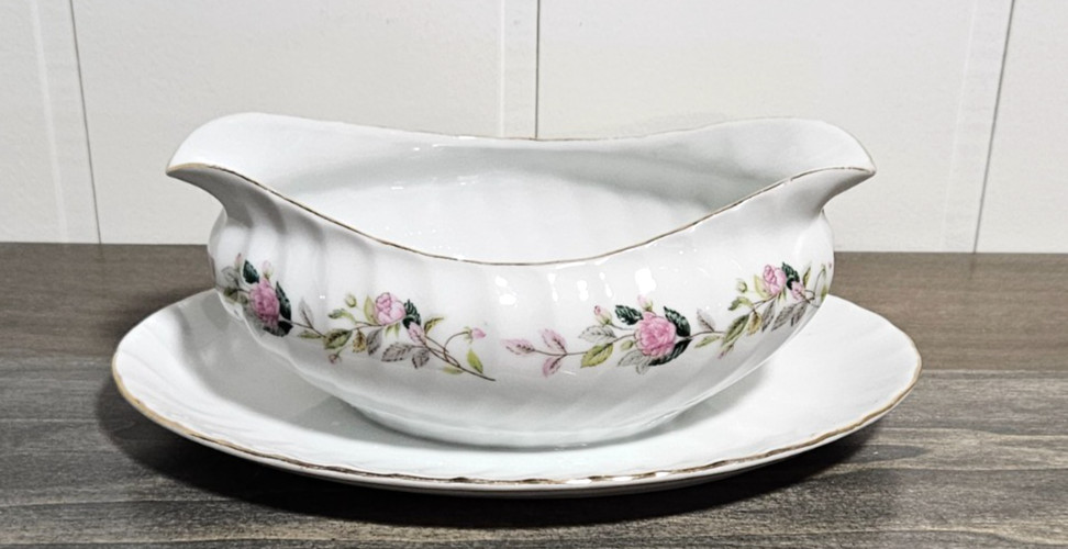 Creative Fine China 2345 Regency Rose Gravy Boat w/ Underplate - Vintage - Japan