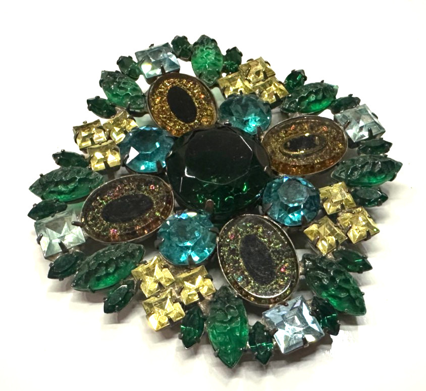 Signed SILUANE Vtg Green Rhinestone Prong Set Floral Brooch Jewelry Lot H
