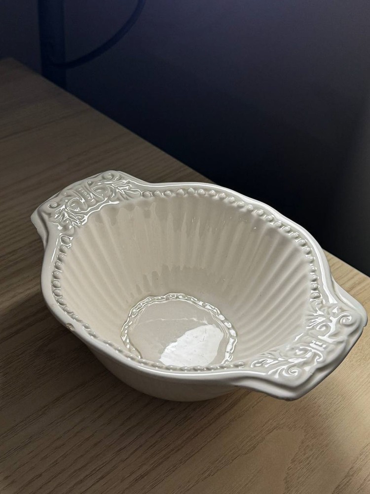 American Atelier Home Baroque Ironstone Serving Bowl Ivory Chip