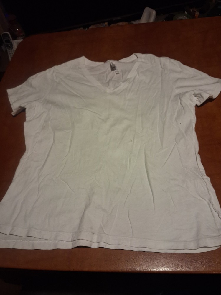 Bella+Canvas Airlume Jersey White V-Neck T-shirt - Womens Medium Tee