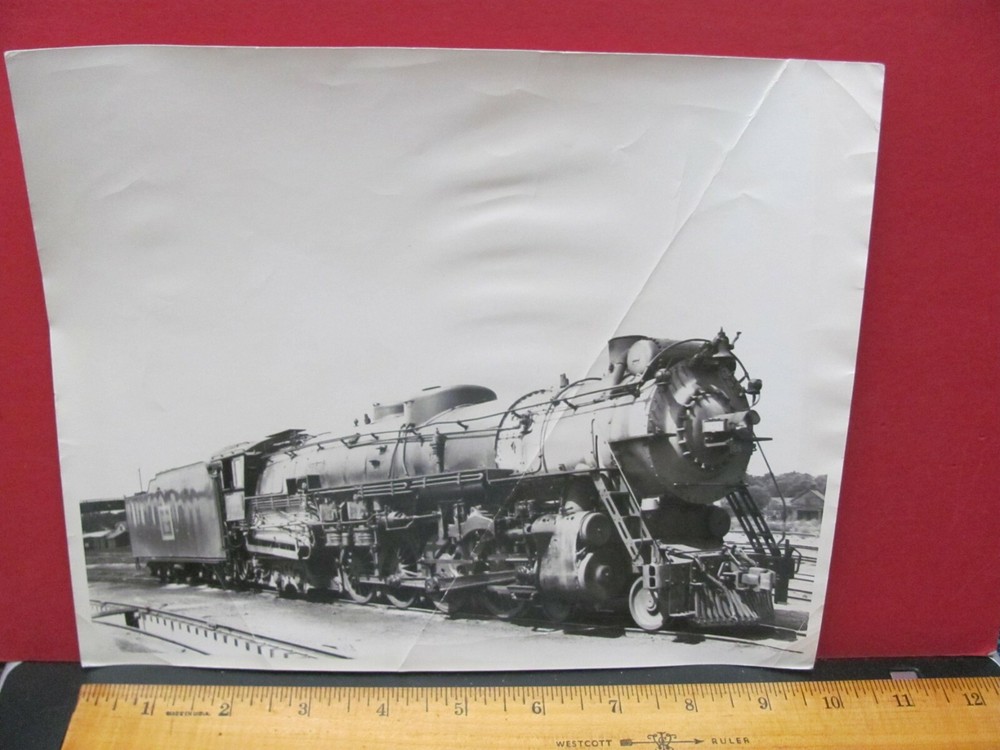 Chicago Burlington & Quincy Railroad 4-8-4 Locomotive #5601 B&W Photo 1940'S