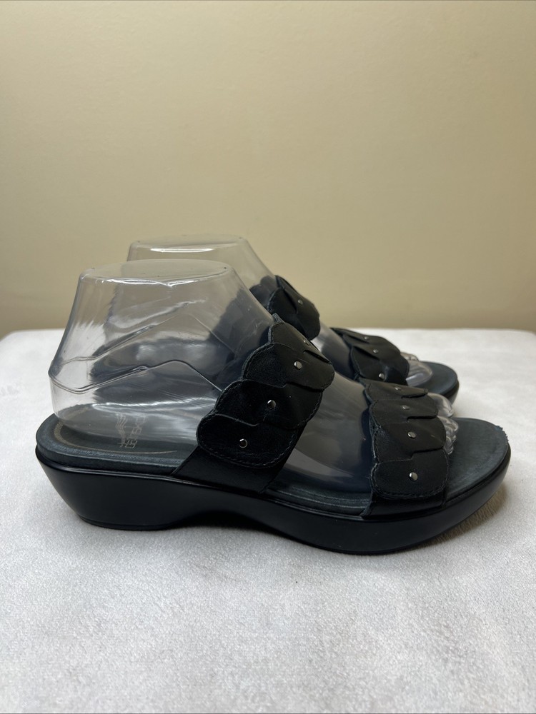 Dansko Dee Sandals Womens 38 US 7.5 - 8 Black Leather Slip On Studded Straps