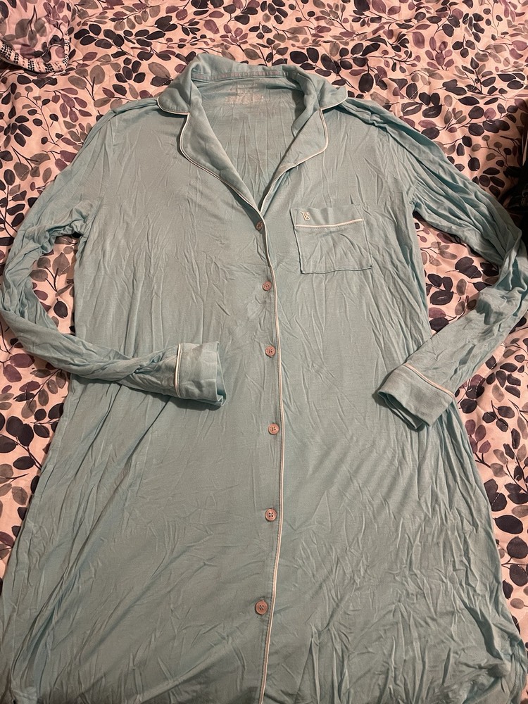 Victorias Secret Size Medium  Night Shirt Pajama PJ Dress Gown