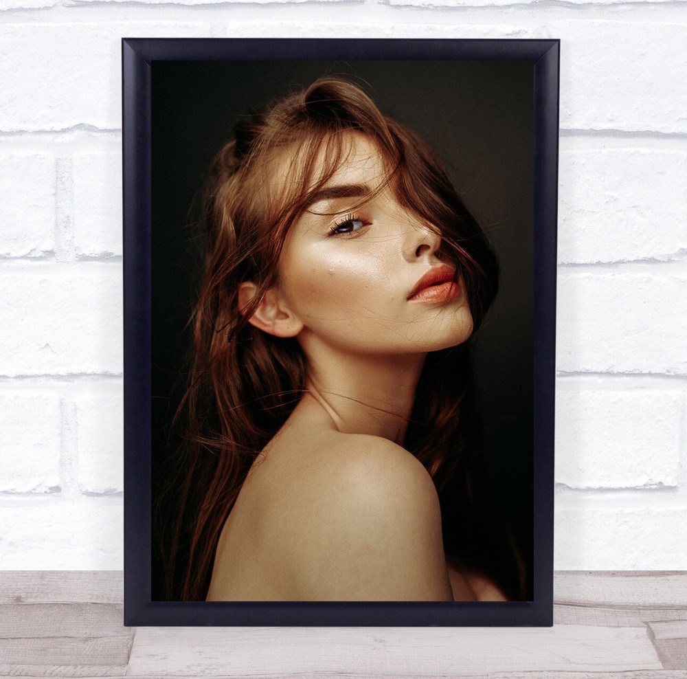 Project Faces Natural Beauty Model Wall Art Print - PETTEX1702134