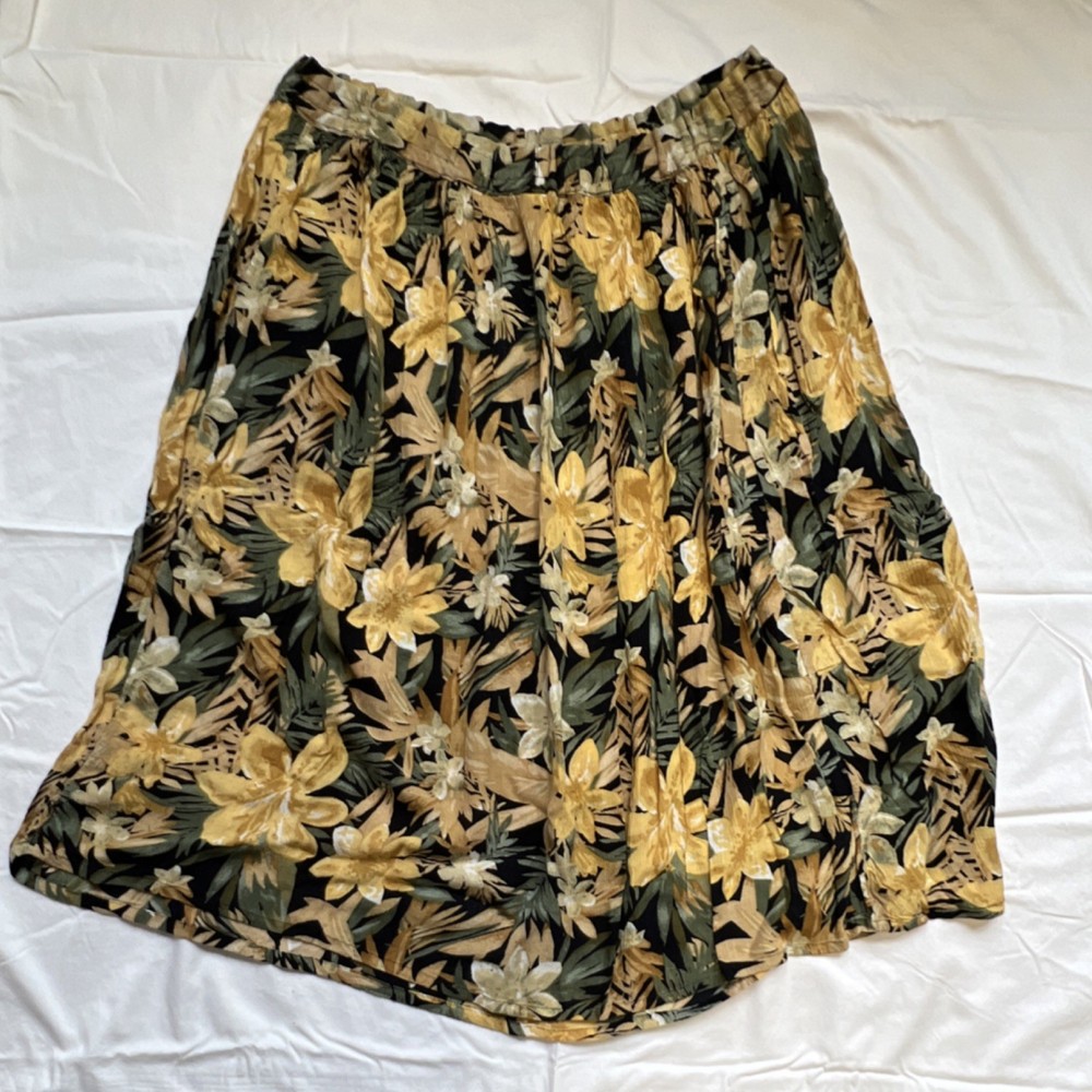 Penmans floral pleated knee length skirt, rayon, black yellow green, size L