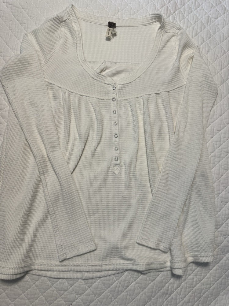 Free People Women's Long Sleeve Thermal Henley Top Over Sized Wht Boho Festival