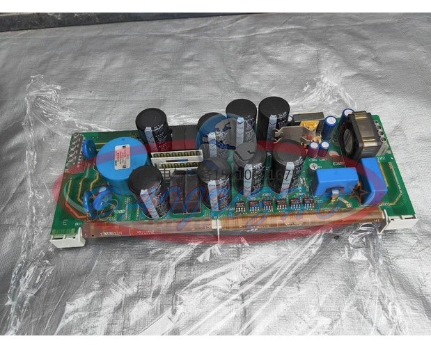 1PC LENZE Frequency converter 9326LP.5C used *yt
