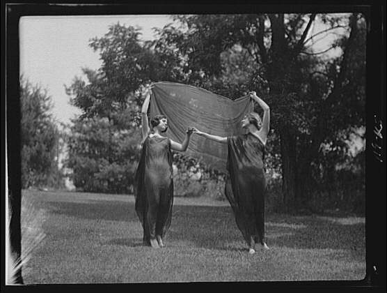 New York City Beatrice Wanger Solveig Hornbeck 1921 Dancers with Fabric