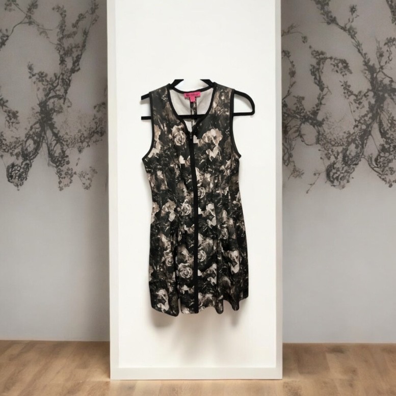 Betsey Johnson Black White Floral Print Scuba Front Zip Dress Size 10 Women