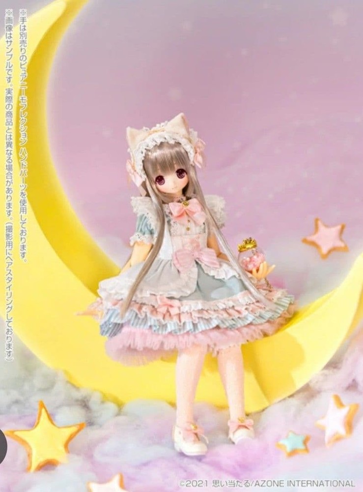 Azone Star Sprinkles / Moon Cat Chiika Doll
