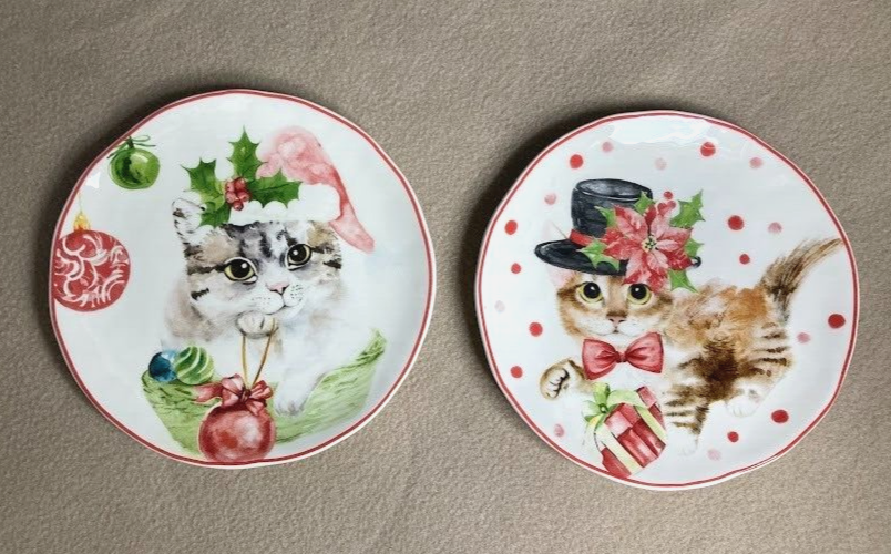 Sleigh Bell Bistro Christmas Cats Kitten dessert salad Plates 7” Set of 2 2014