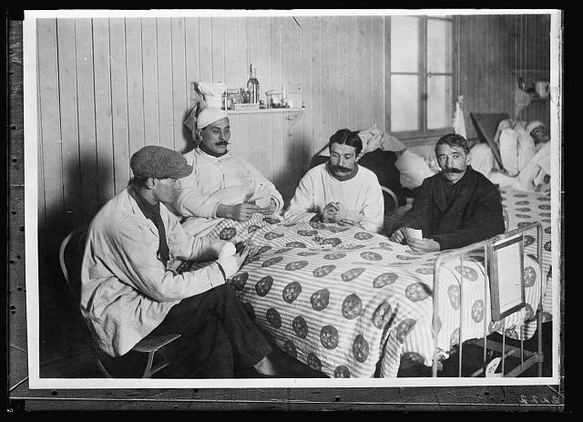 Photo:Paris France 1917-1920 Tuberculosis Hospital Patients Playing Cards