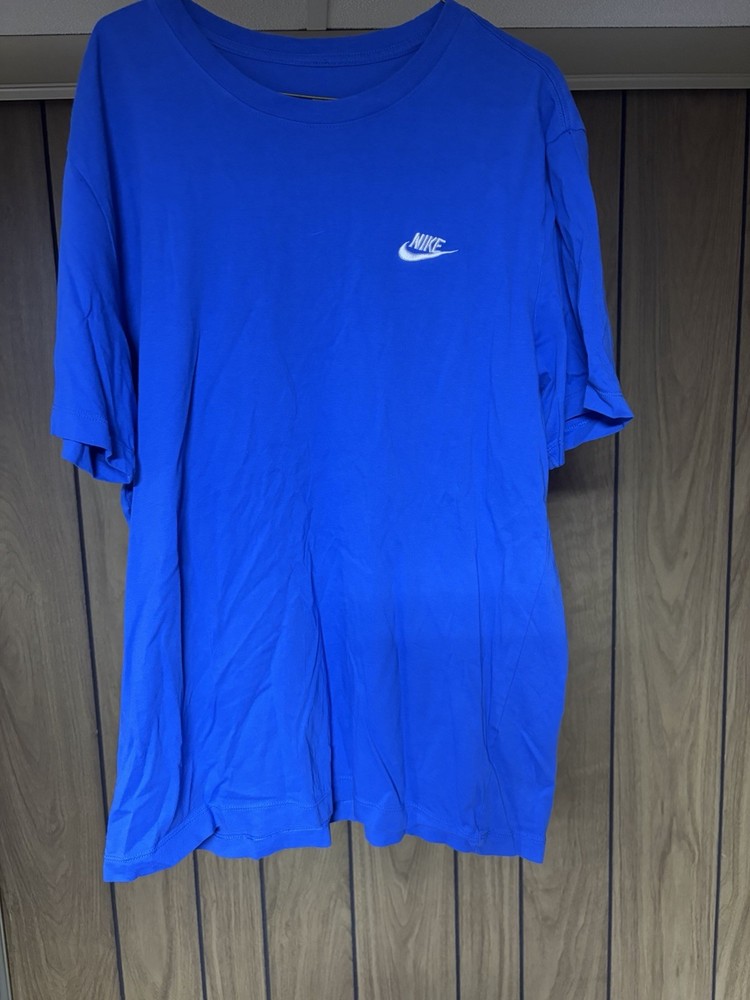 Nike Blue T-Shirt Men’s L