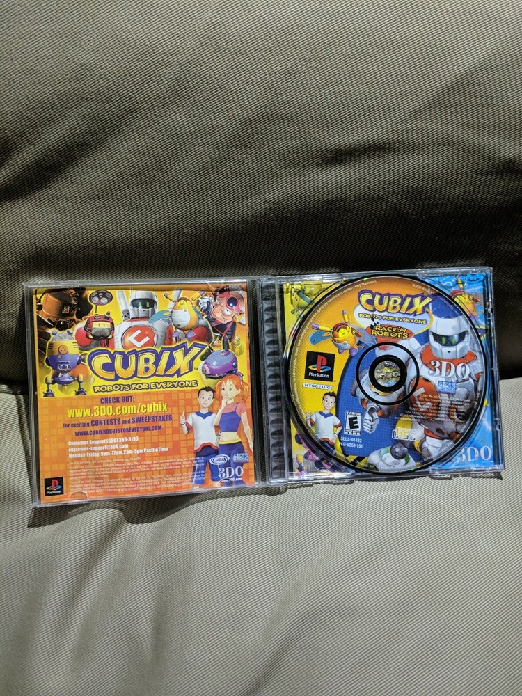 Cubix: Robots for Everyone -- Race 'N Robots (Sony PlayStation 1, 2001)