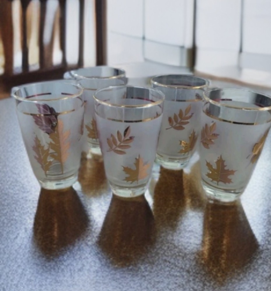 Set of 5 Vintage Libbey Juice glasses gold leaf frosted glasses