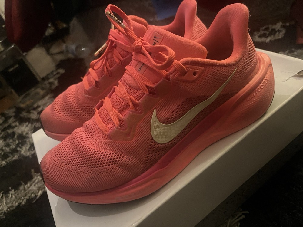 Nike Air Zoom Pegasus Pink Mesh Lace Up Low Top Running Sneakers Men