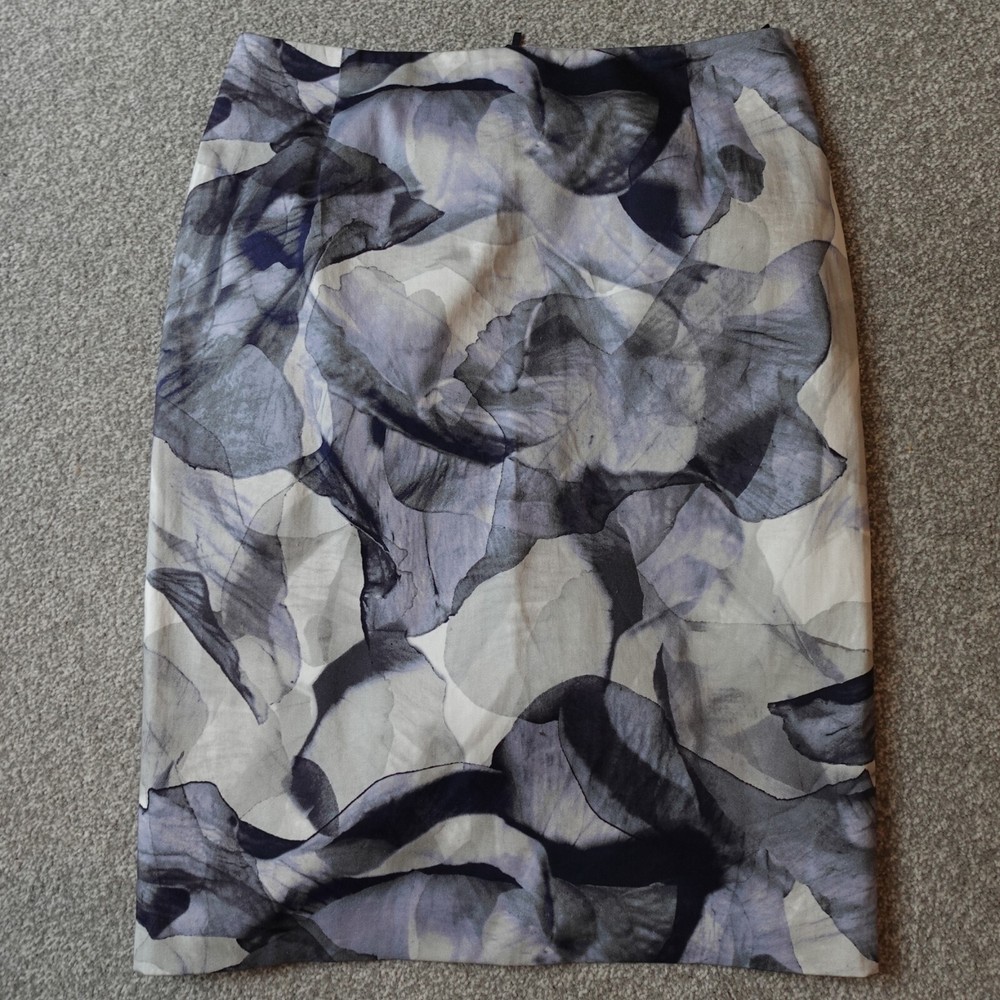 NEW Hugo Boss Skirt Womens 8 Blue Floral Smart Casual Breathable  With Tags