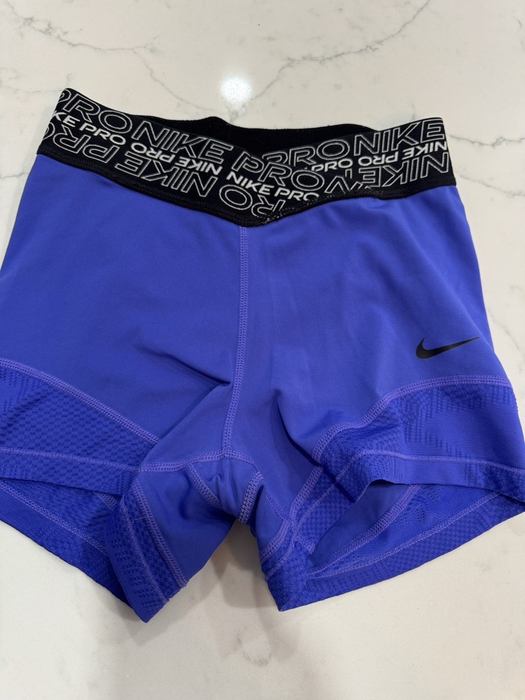 Women’s Nike Pro Dri Fit Twist Waist Training Shorts XS Purple Gym Yoga Run