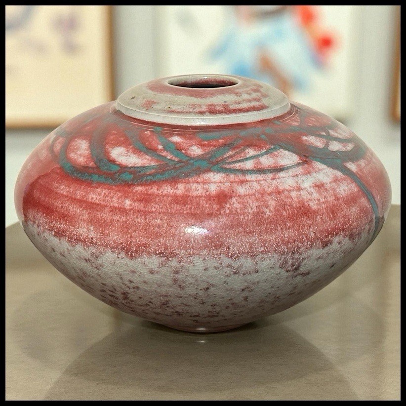 Vintage 1980’s Gary Kosmas Art Pottery Clay Rotund Vase (Contemporary Style)