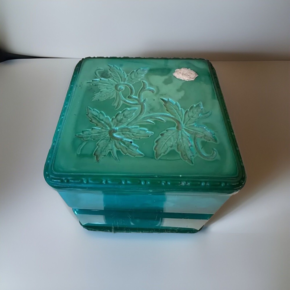 BOHEMIAN ART DECO JADE GLASS JEWELRY/TRINKET/POWDER BOX HOFFMANN INGRID Sticker