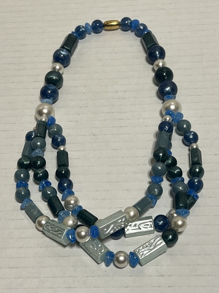 Avon Moonglow Aqua Blue Green Teal Lucite Bead Necklace Barrel Vintage Jewelry
