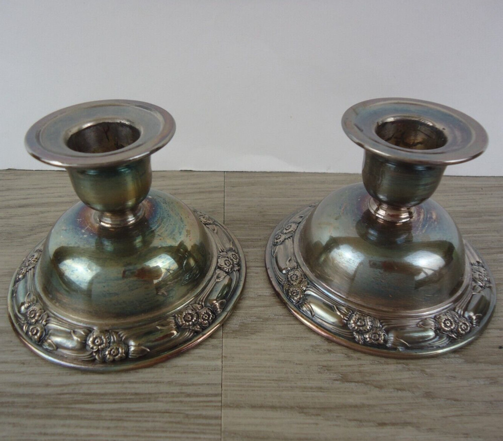Pair VTG Oneida Embossed Floral Silverplate Candlestick Holders 2.25