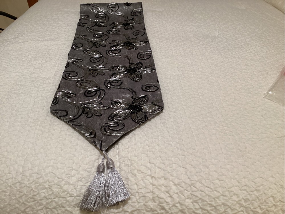 Catherine lillywhite’s table runner 78x12” silver floral holiday