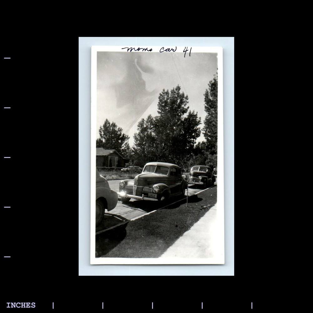 Old Vintage Photo 1941 STUDEBAKER CHAMPION CLASSIC CAR
