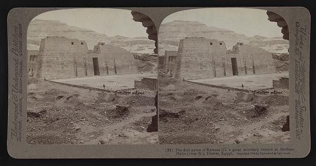 Thebes Egypt 1904 Medinet Habu Ramses III Temple First Pylon Stereoview