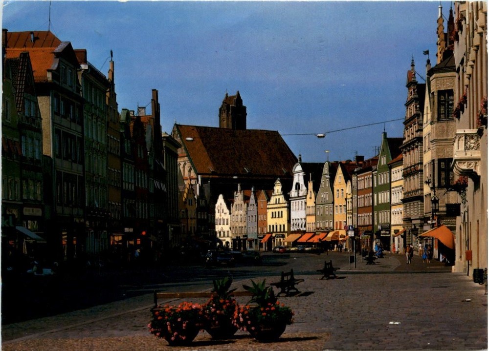 Landshut, Old Town with Holy Spirit Church -370326