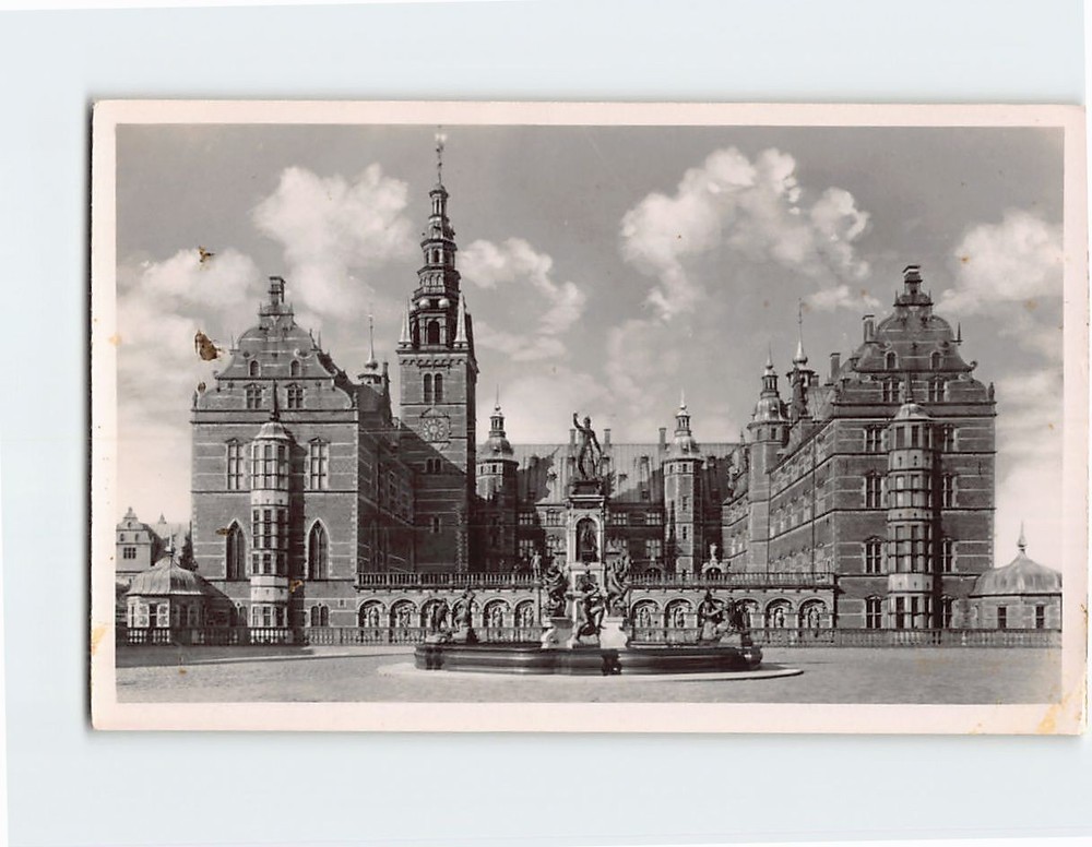 Postcard Frederiksborg Slot Hillerød Denmark