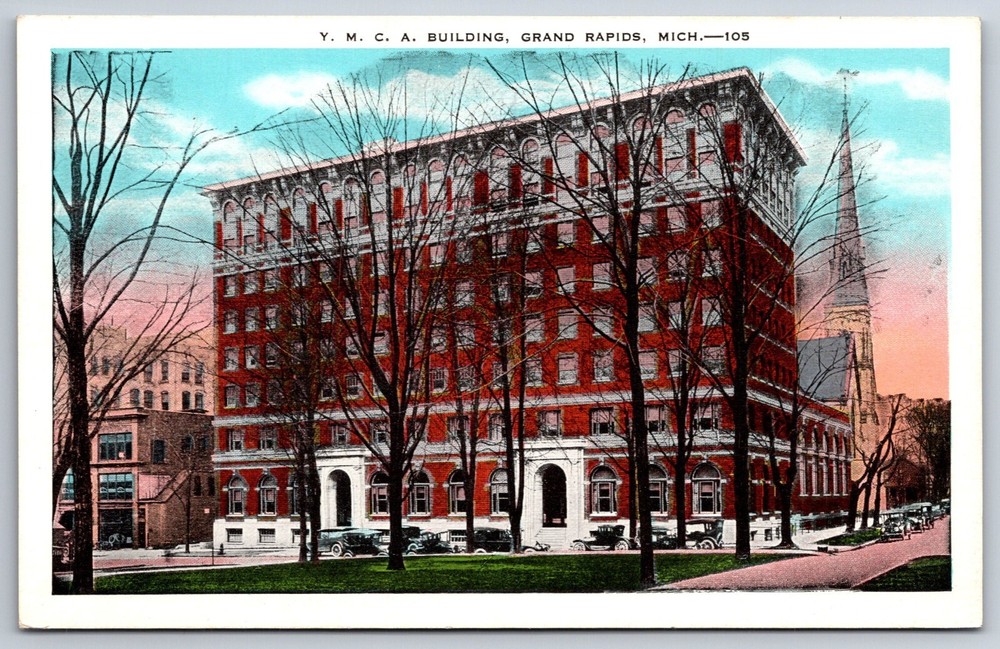Grand Rapids Michigan~YMCA Brick Bldg Exterior View~Pub Heyboer Vintage Postcard
