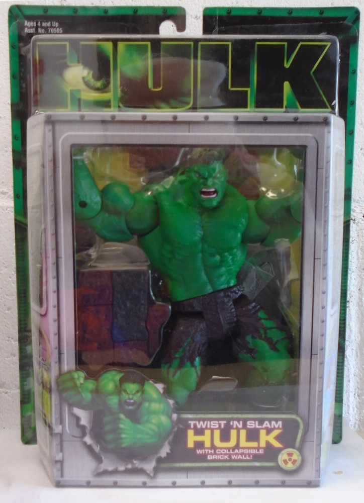 Hulk Twist N' Slam Collapsible Brick Wall Movie 2003 Marvel Incredible Avengers