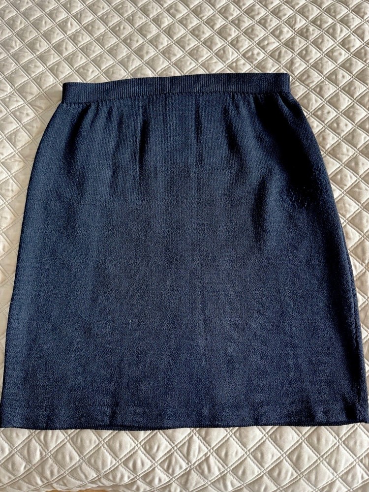 ST JOHN Knit Black Skirt Size 10