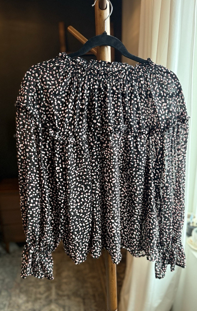WHO WHAT WEAR Floral Blouse Black Pink White Ruffle Round Neck Long Sleeve M
