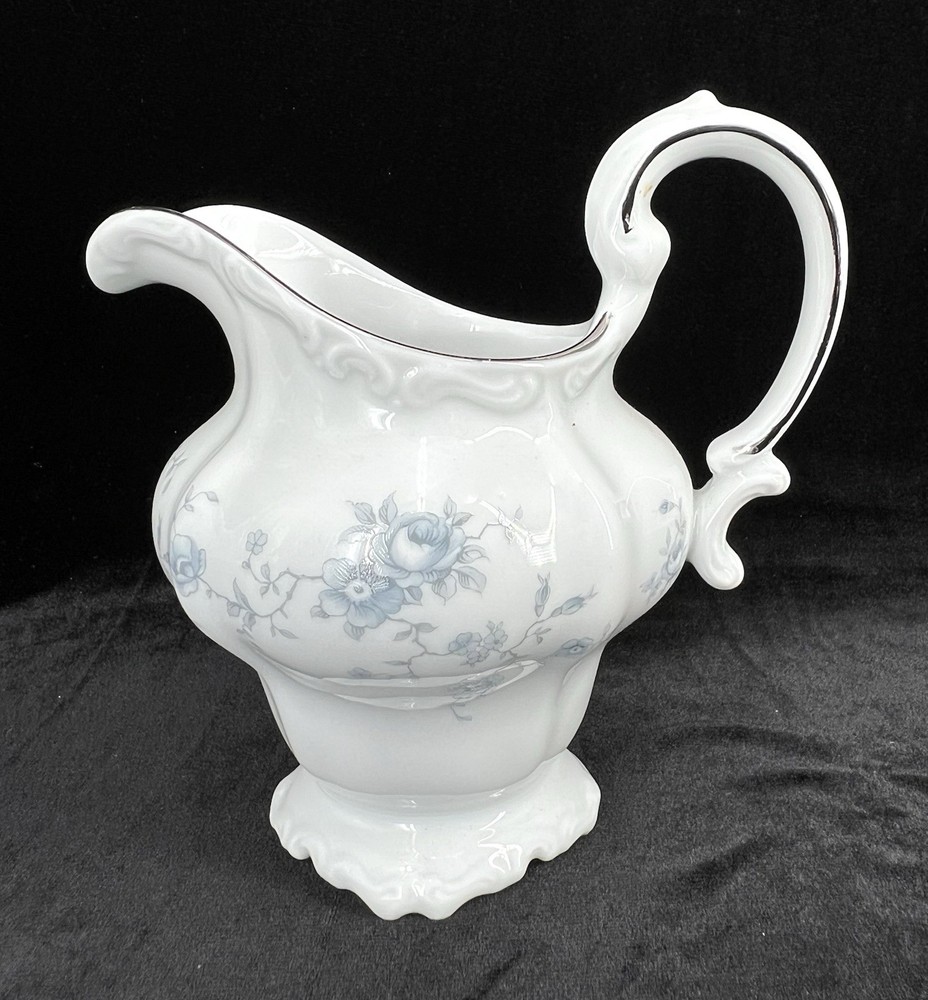 Vintage Johann Haviland Blue Garland Creamer Cream Jug Pitcher Bavaria Germany