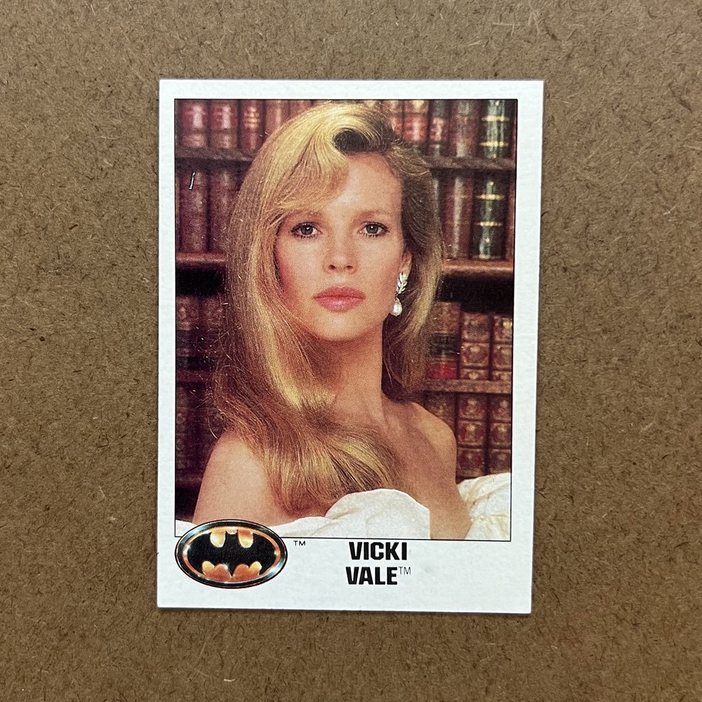 1989 Topps Batman VICKI VALE #6 Kim Basinger Tim Burton
