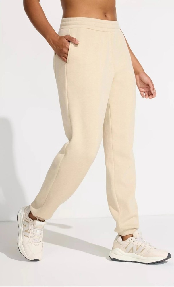 Mondetta Women's Heathered Fleece Jogger Cream Size L