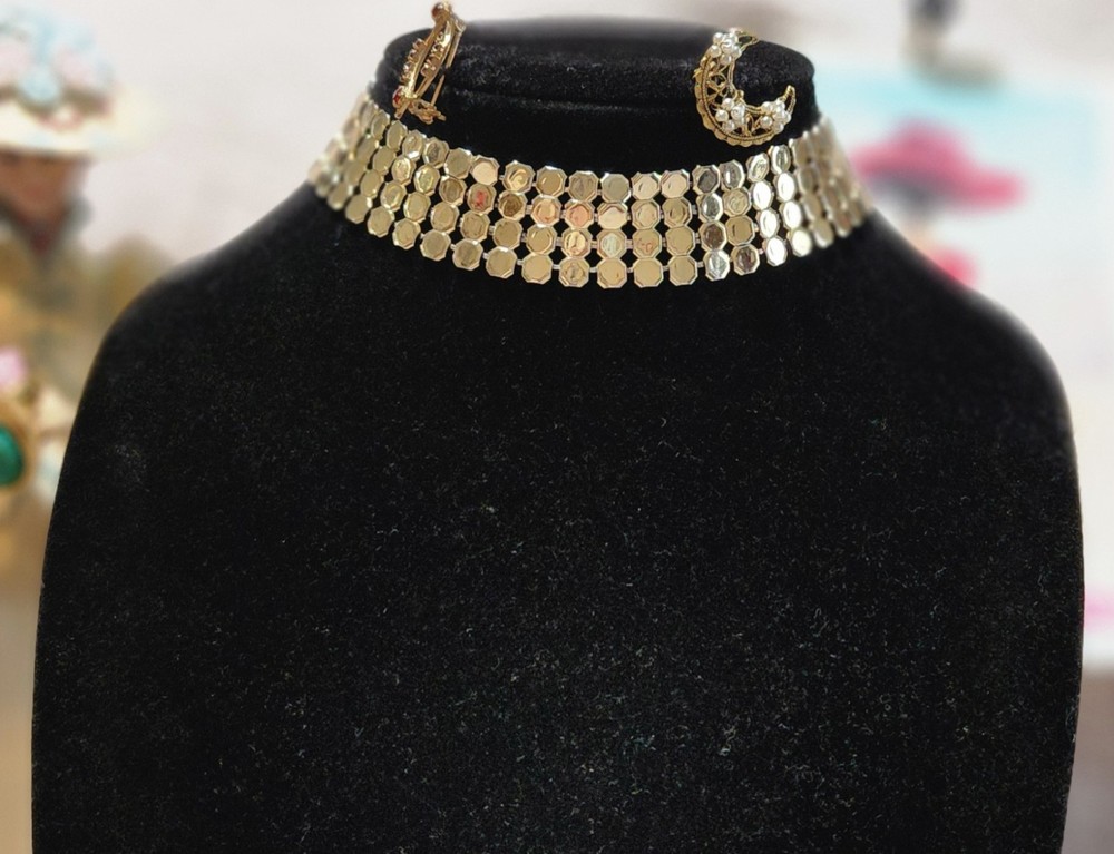 Vintage Whiting Davis 4 Row Gold Tone Mesh Choker Necklace