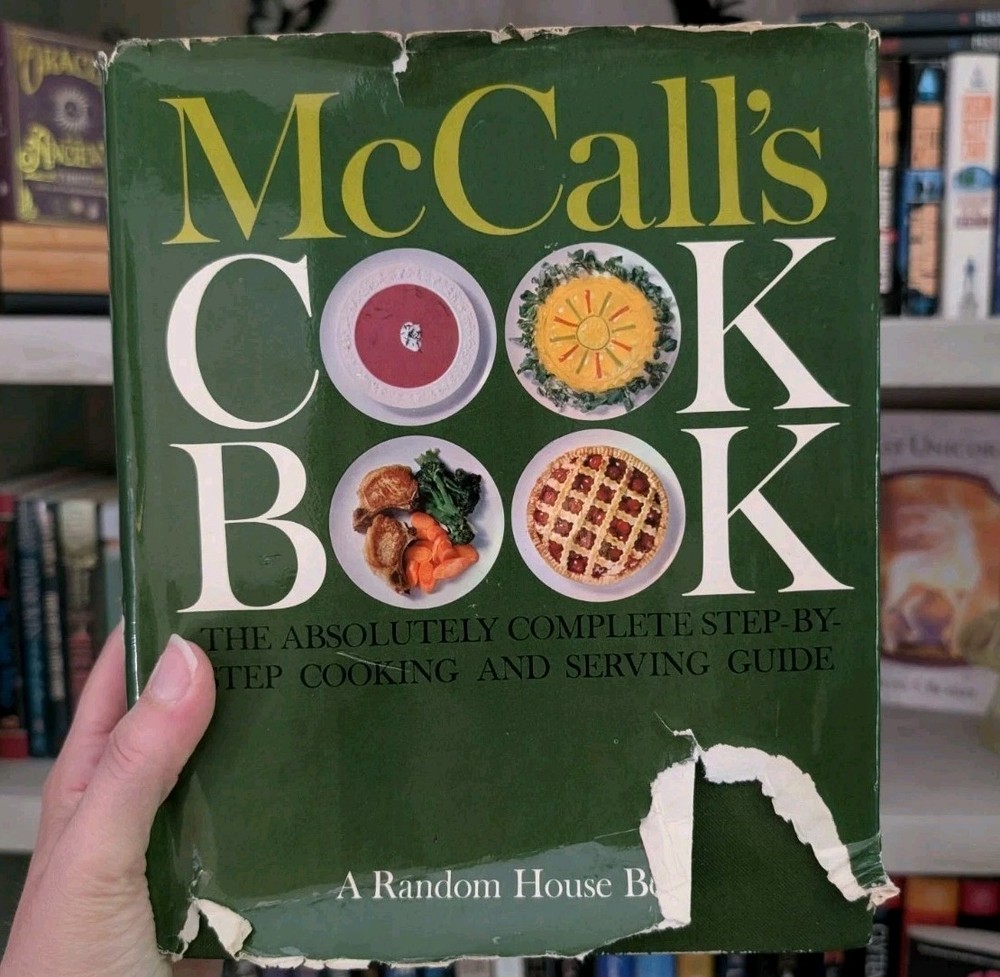 McCall’s Cookbook 1963 Hardcover 1st Printing GREEN COVER Recipe Book Vintage DJ