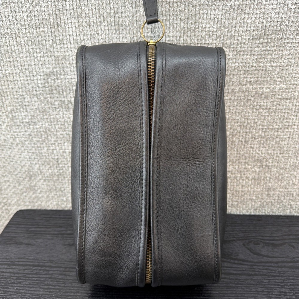 Vintage  Coach Leather Dopp Kit Black Leather Zip Striped Fabric Lined Stamped