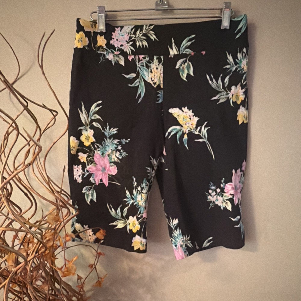 Black Multicolor Floral Bermuda Women's Shorts Flat Front Casual Spring Summer