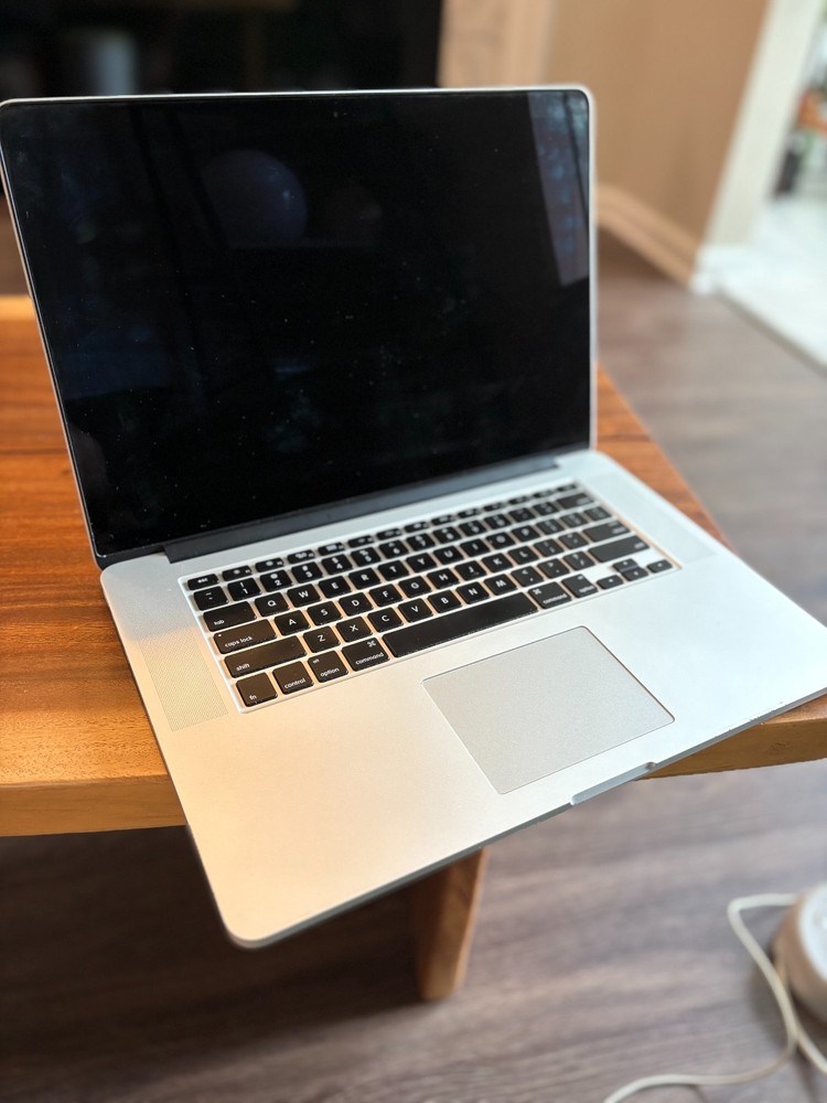 Apple Macbook Pro 15