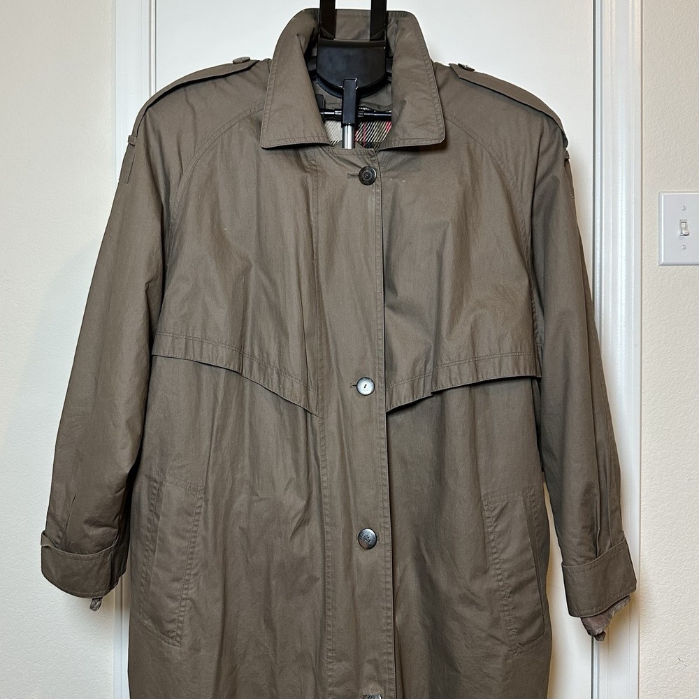 Gallery Woman 22W Taupe Trench Coat Plaid Lining – Costume/Repair