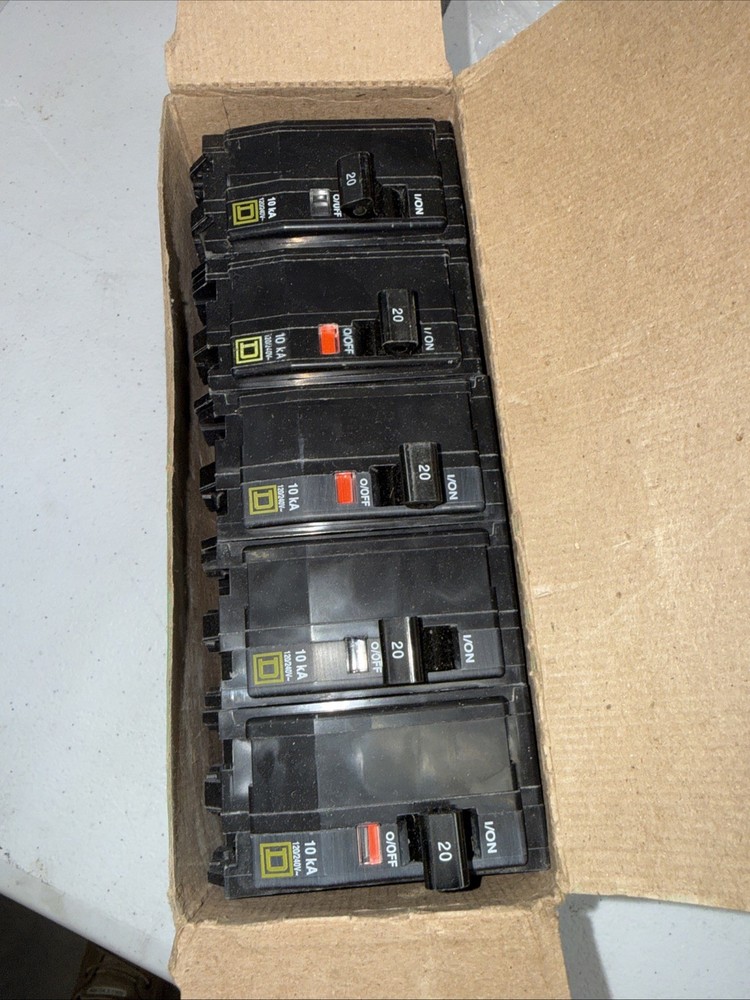 Square D QO220 20 Amp Circuit Breaker Plug On 240V 2 Pole Lot Of 5 — New In Box